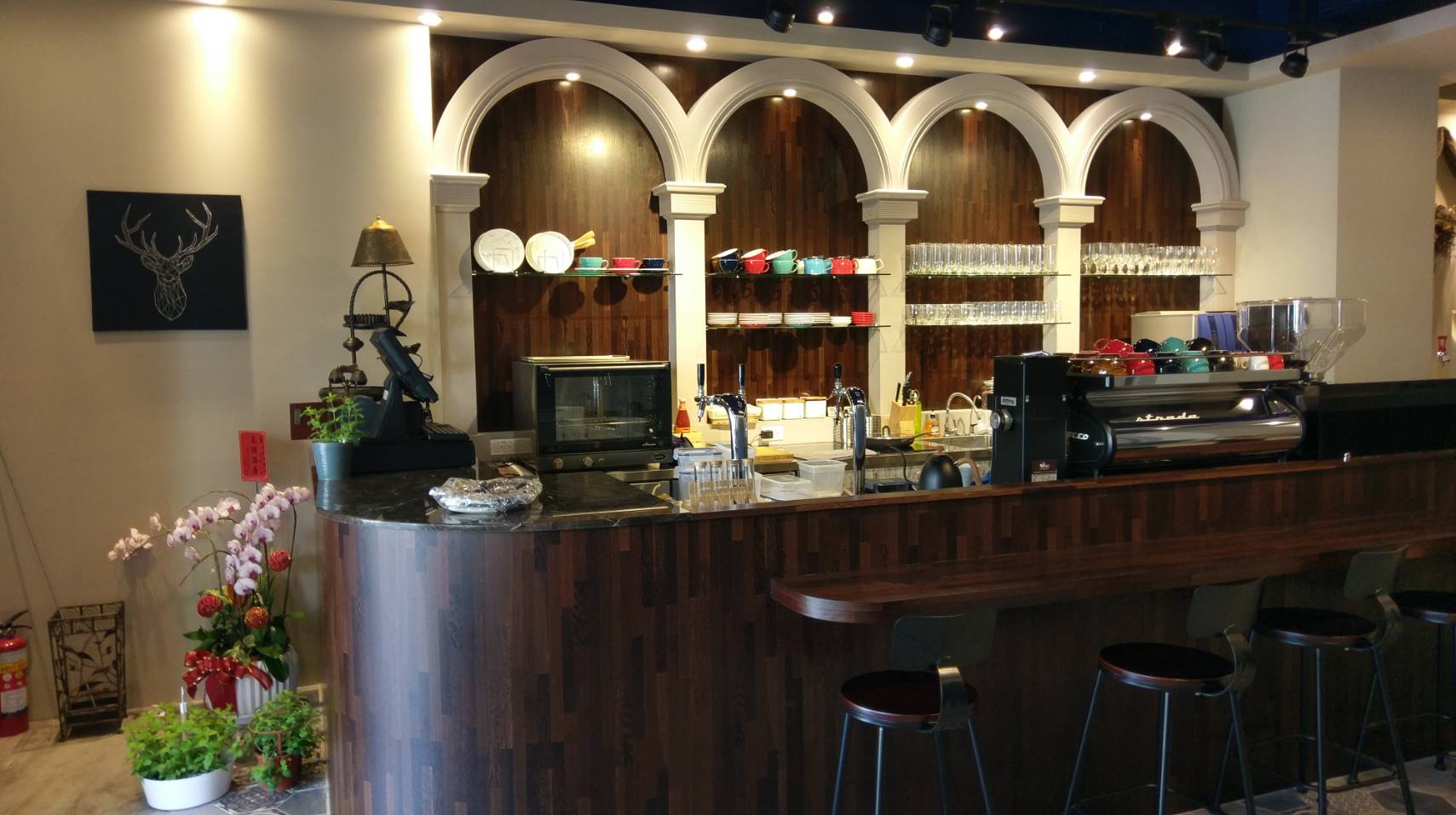 高雄咖啡廳設計裝潢